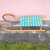 slittino in legno per neve