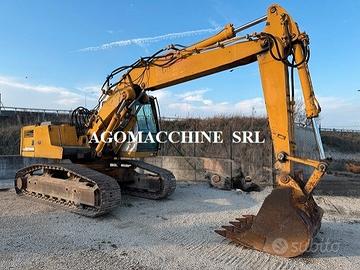 Liebherr R900