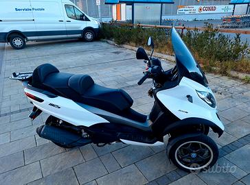 Piaggio Mp3 300 i.e. LT Abs