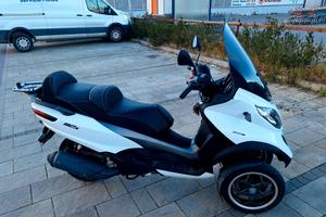 Piaggio Mp3 300 i.e. LT Abs