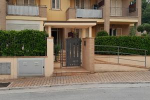 Magnifico appartamento fronte mare ammobiliato