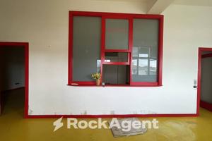 UFFICIO IN ZONA INDUSTRIALE