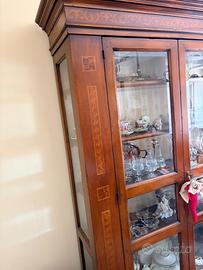CRISTALLIERA 2 PORTE IN LEGNO NOCE ARTE POVERA 205