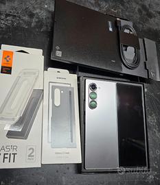 Samsung Galaxy Z Fold 6 12/256 GB – condizioni ecc