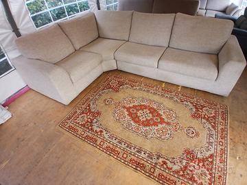 divano  ad angolo  4  posti 