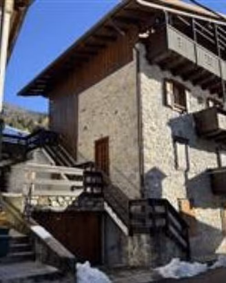 Immobile in asta di 138 m² con 3 locali e box auto