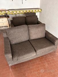 Due Divani Poltrone Sofà