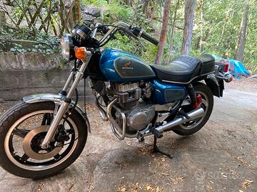 Honda CM400T