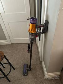 Aspirapolvere Dyson v12 slim