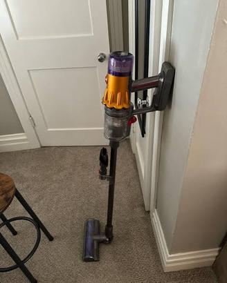 Aspirapolvere Dyson v12 slim