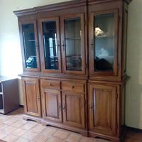 VETRINA ARTE POVERA IN NOCE