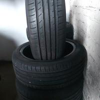 4 gomme estive PARI AL NUOVO Yokohama 215 45 R17 
