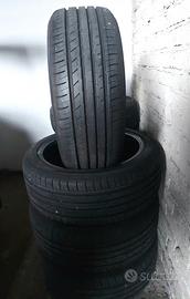 4 gomme estive PARI AL NUOVO Yokohama 215 45 R17 
