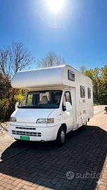 Camper mansardato