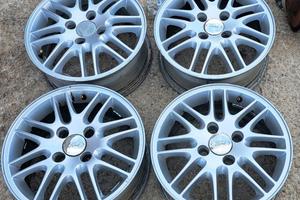Cerchi in lega Ford R15 - R 15