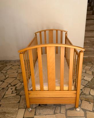 Lettino/CullaFoppapedretti in legno con materasso