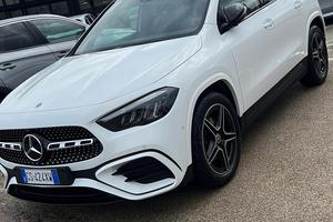 GLA 200d Mercedes anno 2024 auto da vetrina