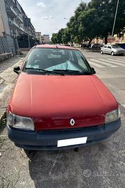 RENAULT CLIO 1993