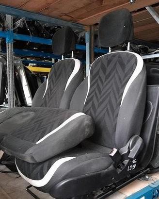 Interno In Tessuto - Alcantara Per Lancia Y 2015