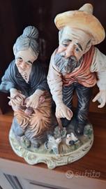 Statuetta vintage  Anziani in porcellana 