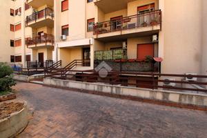 4 LOCALI A PALERMO