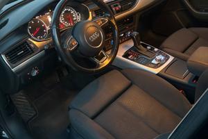 Audi A6 mese 11 anno 2015 . 275000 kL