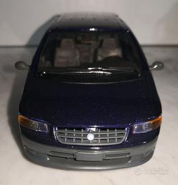 PLYMOUTH VOYAGER, 1/26 MAISTO
