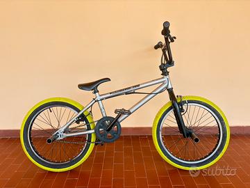Bicicletta BMX