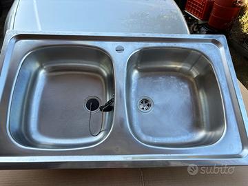 LAVELLO IN ACCIAIO INOX