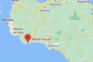 Tre fontane vicino mare e piazza