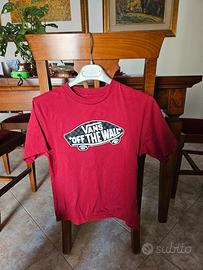T-shirt vans