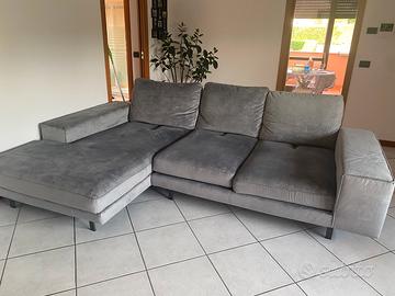 Divano con penisola - valuto permuta