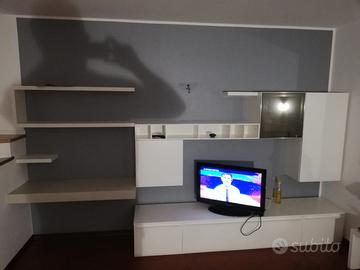 parete attrezzata Sala salotto 173 X 181 mobile tv