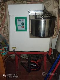 Impastatrice professionale 20 kg alimentazione 220