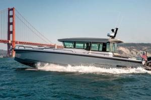 Axopar 37 xc cross cabin