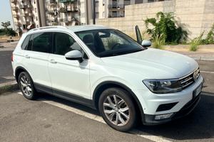 Volkswagen Tiguan 140.000 km originali.