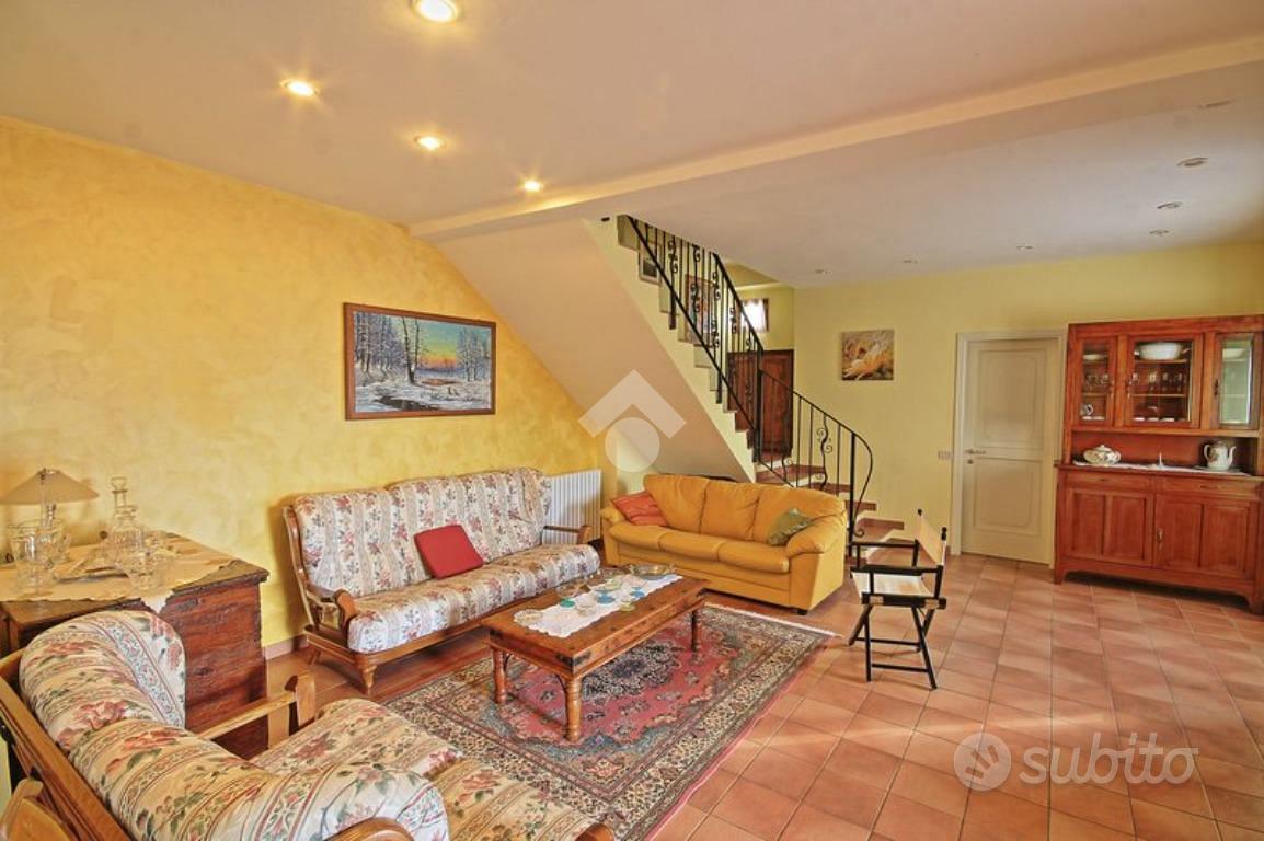 Casa – Piobbico, Colle - Altro