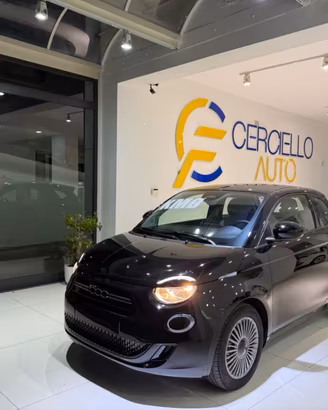 FIAT 500 1.0 Hybrid icon tua da €189,00 mensili