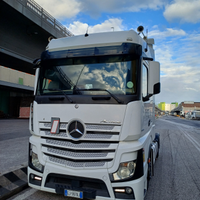 Mercedes Actros 1845