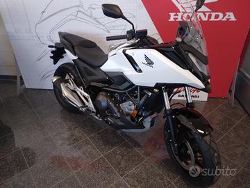 HONDA NC750 X 2025
