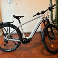 Bici elettrica Focus Aventura 2 6.7 L “km 0”