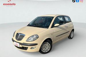 Lancia Ypsilon 1.2 16V Platino