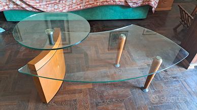 Tavolo in vetro 