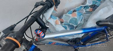 bicicletta con cambio shimano 