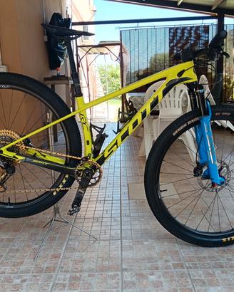 Scott scale 900 rc