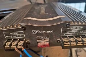 Amplificatore Auto Vintage Sherwood XAT-70