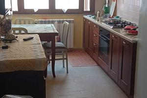 Stanza letto matrimoniale grande arredata