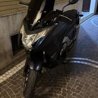 Honda Integra 700