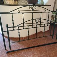Letto matrimoniale in ferro battuto 