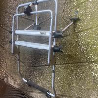 Portabici Thule per portellone automobile